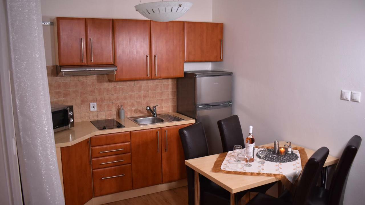 Beska Apartment เบเชนยอวา ภายนอก รูปภาพ